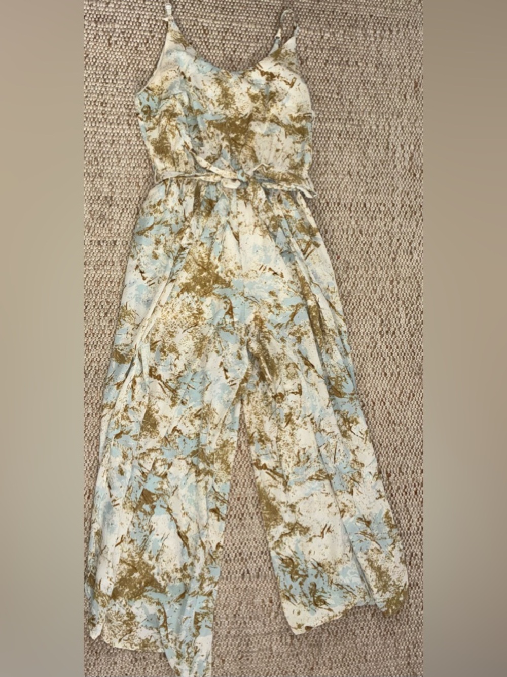 She + Sky Jumpsuit Women’s Medium Wide Leg Flowy Sleeveless Neutral Outfit